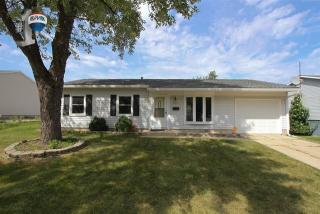 302 Tallman Ave, Romeoville, IL 60446-1748