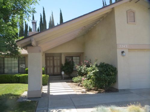 2243 Azusa Ct, Turlock, CA 95382-6604