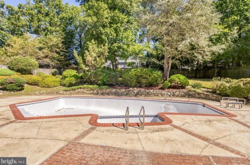 13825 Gate Dr, Silver Spring MD 20906-2208 exterior