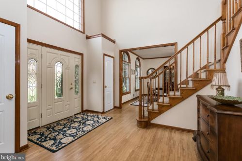 19 Van Pelt Ct, Montgomery, NJ 08558-1634