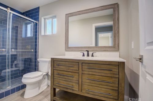 1518 Cochran St, Simi Valley CA 93065-2047 exterior