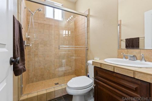 1718 Picket Fence Dr, Chula Vista CA  91915-1856 exterior