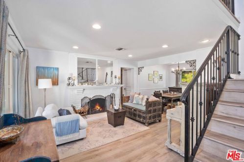 30661 Passageway Pl, Calabasas, CA 91301-1942