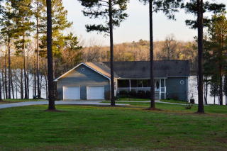 115 Mariners Cove Rd, Hodges, SC 29653-8500
