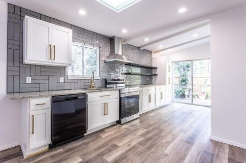 1705 Glen Alta Dr, Irving TX  75061-2305 exterior