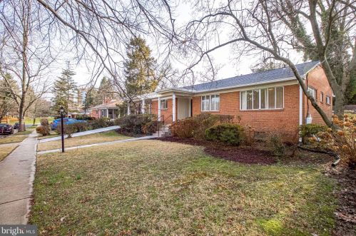 1212 Ballard St, Silver Spring, MD 20910-2703