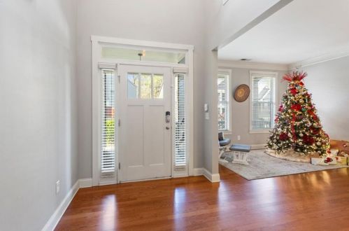 2077 Hatteras Way, Atlanta GA  30318-1085 exterior