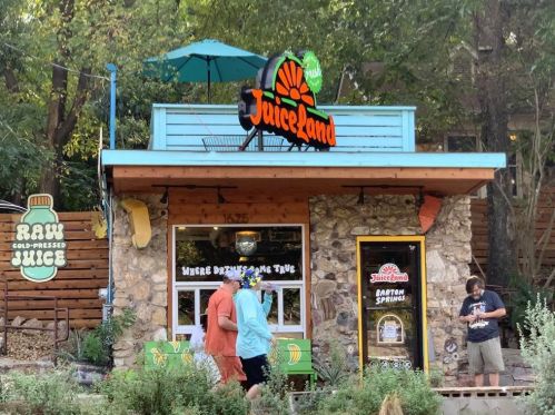 1815 Collier St, Austin TX  78704-2910 exterior