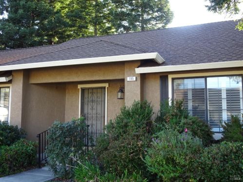 195 Bighorn Ct, Vacaville CA  95687-3438 exterior