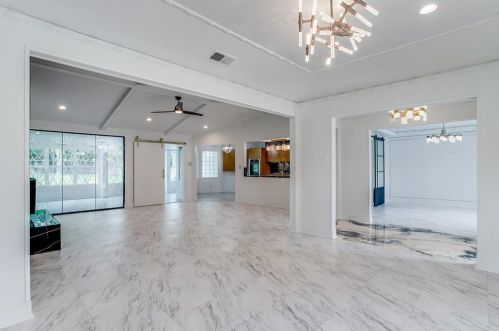 7208 Fernmeadow Dr, Dallas TX 75248-5605 exterior