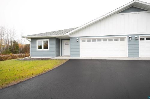 2 Michele Ln, Esko, MN 55733-5506