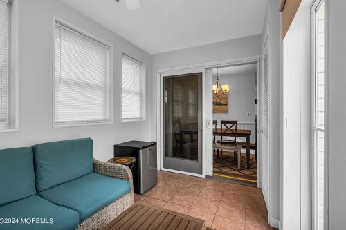 125 Throssell Rd, Lavallette NJ 08735-3230 exterior