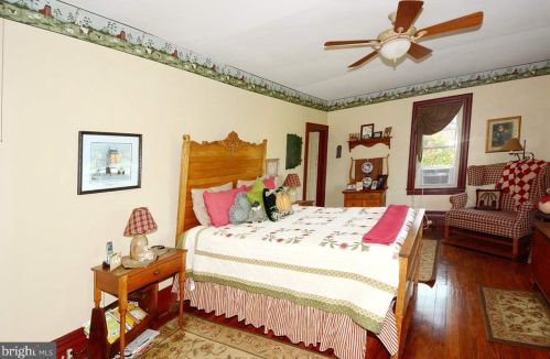 501 Baer Ave, Hanover PA 17331-2703 exterior