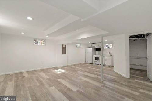 1515 Oakview Dr, Silver Spring MD 20903-2243 exterior