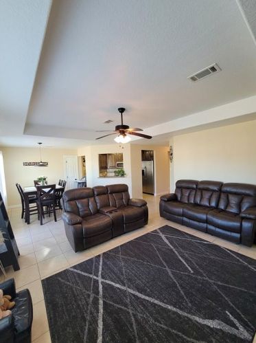 6114 Fox Ridge Dr, Angleton TX 77515-2512 exterior