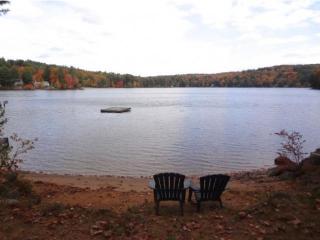 74 Hemlock Dr, Gilmanton, NH 03237-4405