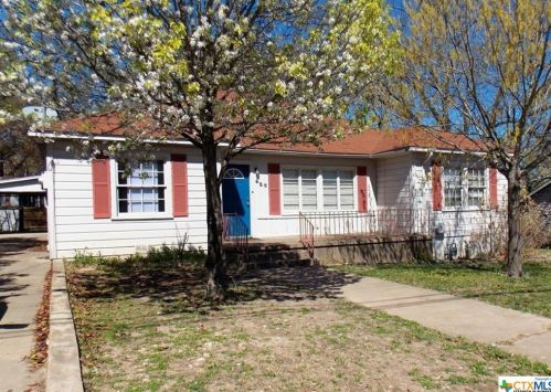 620 13th Ave, Morgans Point, TX 76513-2218