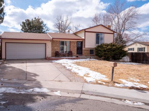 16316 Alabama Dr, Aurora CO 80017-4158 exterior