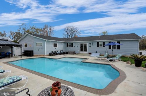 716 Paradise Rd, Aberdeen MD  21001-1613 exterior