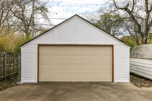 3558 Stadium Dr, Fort Worth TX  76109-2943 exterior