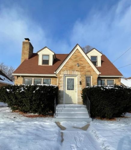 2316 12th Ave, Rockford, IL 61104-3452