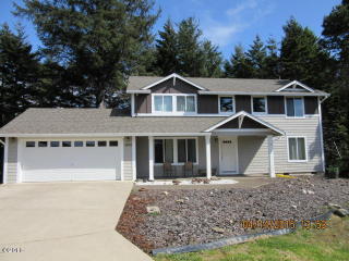 1809 Cedarcrest Pl, Waldport, OR 97394-9307