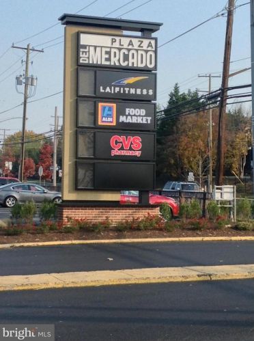 3960 Bel Pre Rd, Silver Spring MD  20906-2841 exterior