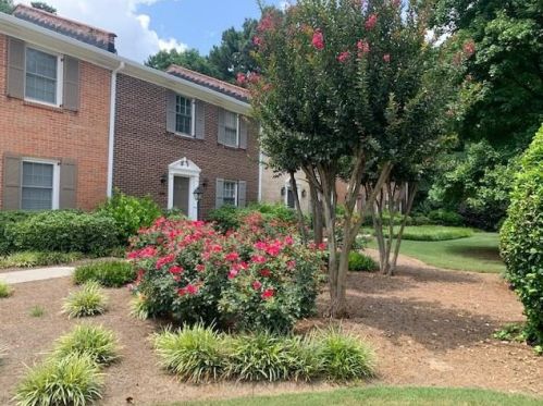 1673 Executive Park Ln, Atlanta GA  30329-3132 exterior