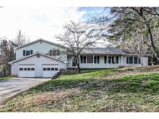 3240 Wendwood Dr, Marietta, GA 30062-1426
