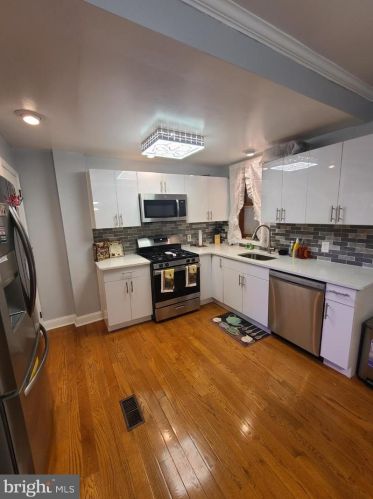 5703 13th St, Philadelphia PA  19141-4119 exterior