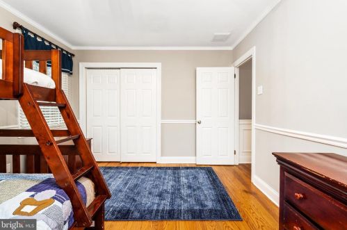 10 Frst Ln, Trenton NJ 08628-1603 exterior