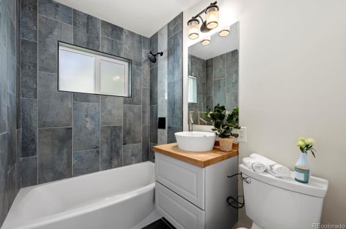 2895 Fairfax St, Denver CO  80207-2748 exterior