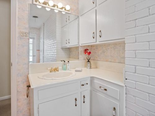 4344 Selkirk Dr, Fort Worth TX  76109-5043 exterior