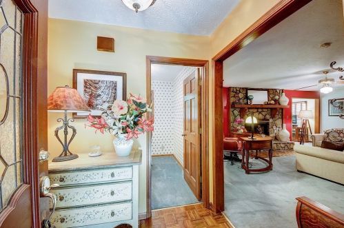 125 Oak Leaf Dr, Stockbridge GA  30281-4921 exterior