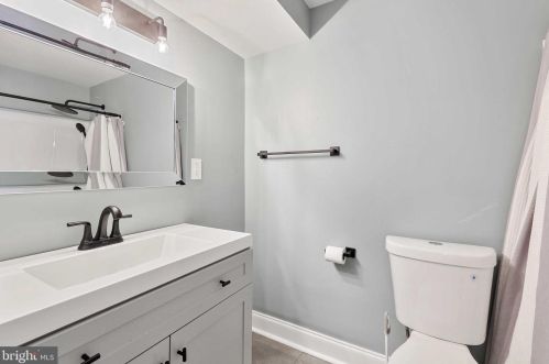 2713 Fallsmont Dr, Fallston MD  21047-2248 exterior