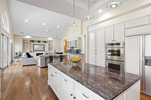 307 Verano Dr, Los Altos CA 94022-2345 exterior