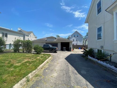 71 Metcalf St, Providence, RI 02904-2519