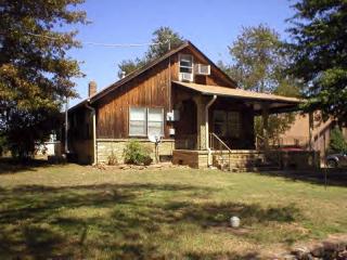 1600 School St, Ozark, AR 72949-2546