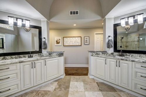 4800 Berkeley Walk Pt, Duluth GA  30096-6193 exterior