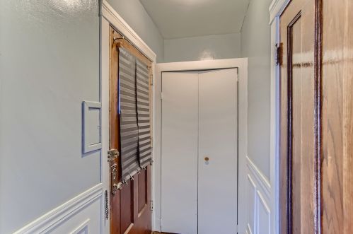 4904 Altgeld St, Chicago, IL 60639-2517
