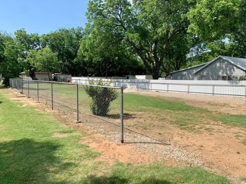 411 Pine St, Nocona TX 76255-1412 exterior