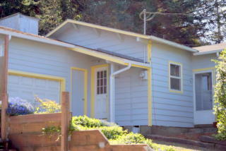 235 55th St, Newport, OR 97365-1210