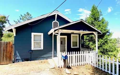 505 2nd St, Newcastle, CA 95658-9542