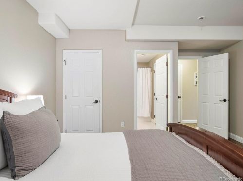 962 Spruce St, Denver CO  80230-7060 exterior