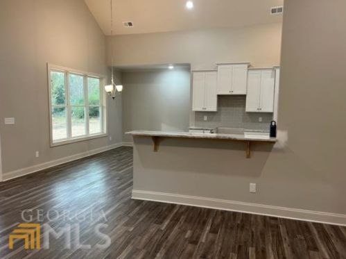 1718 Brownlee Rd, Jackson, GA 30233-0055