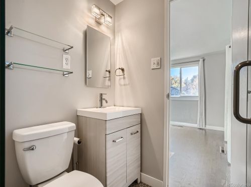 2759 Washington St, Englewood CO  80113-1675 exterior