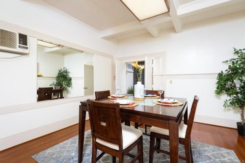 1011 14 Ave, Honolulu HI  96816-3640 exterior