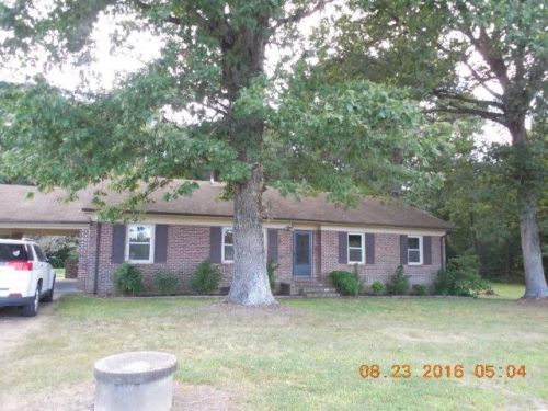 2682 Bright Leaf Rd, Lawrenceville, VA 23868-3216