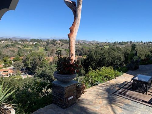 771 Fairway Ln, Anaheim CA  92807-4802 exterior