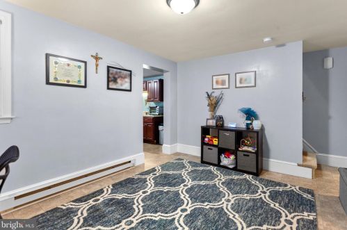 324 Walnut St, Lancaster PA  17602-2438 exterior